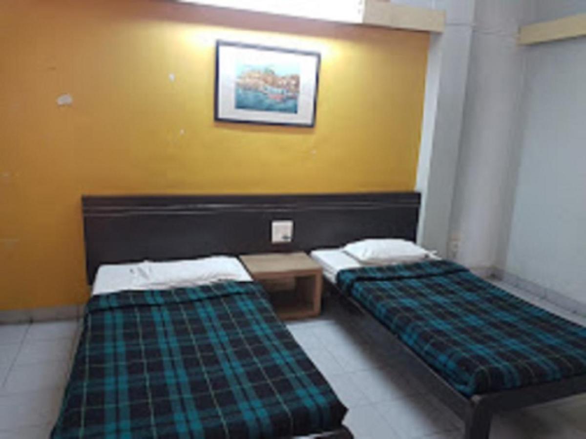 Hotel Abhishek ,Nashik Exterior photo