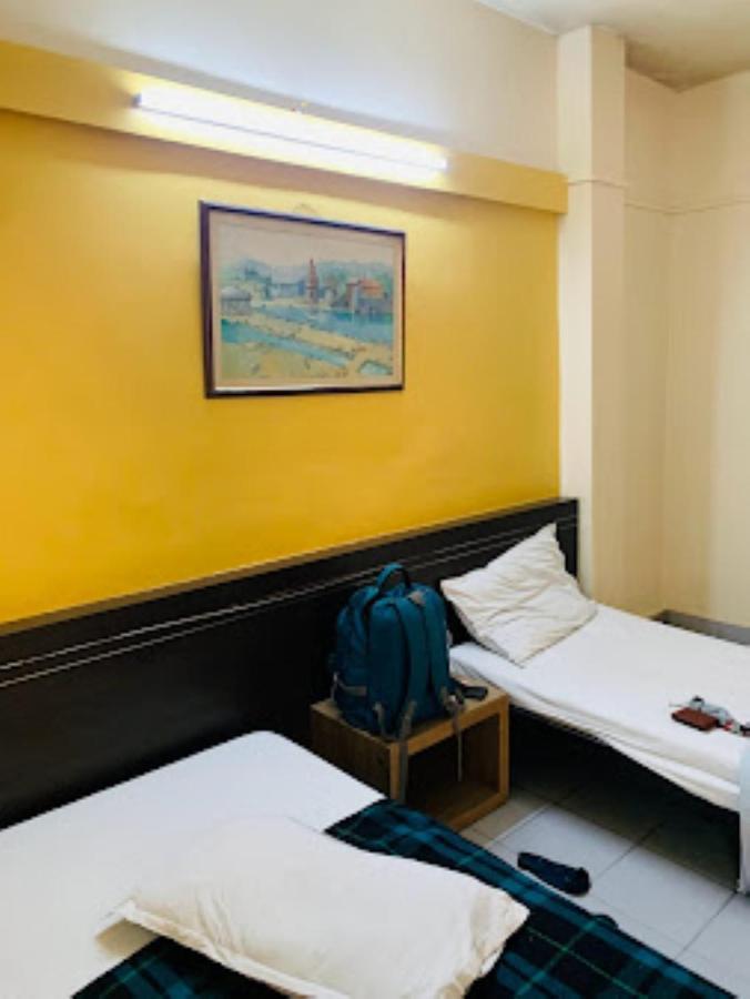 Hotel Abhishek ,Nashik Exterior photo